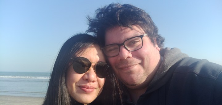 Vi en ik op het strand van Hoek van Holland.
